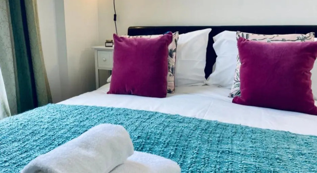 Cloud9SA at The Charles Chertsey, Book Hotel Chertsey Surrey, near Thorpe Park