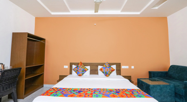 Номер Deluxe FabHotel Golden Hitech - Nr Hitech City