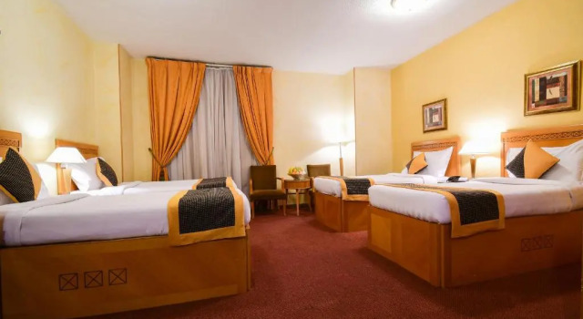Четырёхместный номер Standard Al Ansar Palace Golden Tulip Hotel