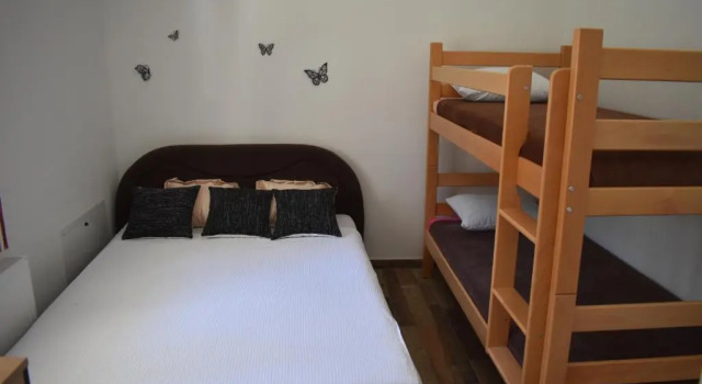 Трёхместный номер Standard Hostel Omega