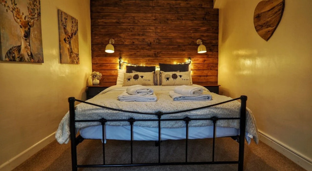 1 Bed 17th Century Stone Cottage in Rural Devon, Rezervasyon Tatil Evi Merseyside villalar, Villa