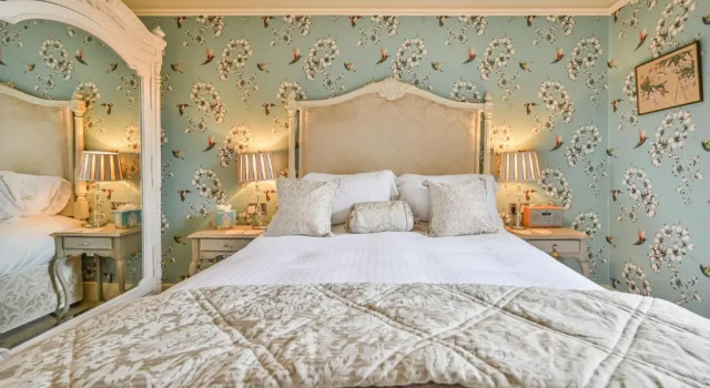 The Town House at Muntham- Luxury Holiday Home with Hot Tub, Varaa Hotelli Torquay Devon