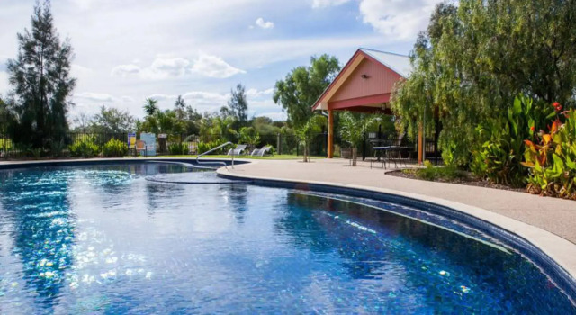 Perricoota Vines Retreat, Забронировать Отель Отели Моама с парковкой, Парковка