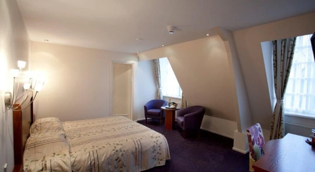 Mansion Hotel Bos & Ven, Buchen Sie Hotel Oosterwijk Nordbrabant