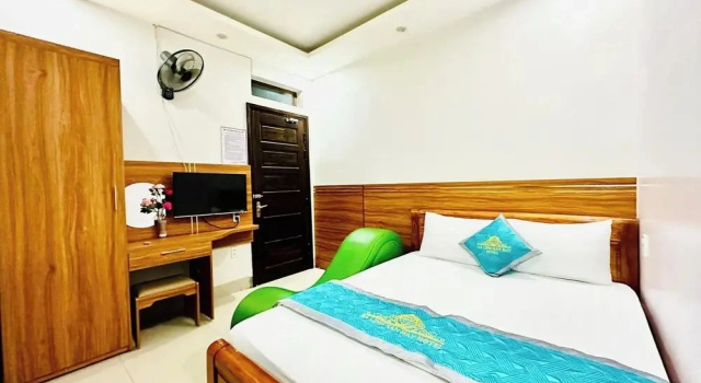 Ha Linh Hotel Dien Bien - by Bay Luxury, Забронировать Отель Отели Дьенбьен с парковкой, Парковка