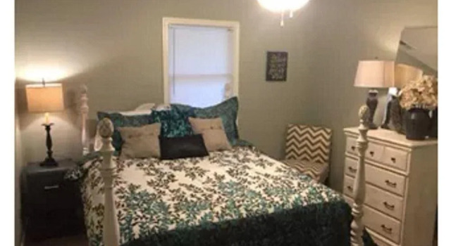 The Barnabas House Bed & Breakfast, Забронировать Отель Отели Table Rock Lake с парковкой, Парковка