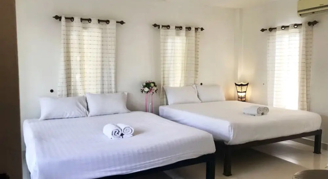 Семейный номер Standard с балконом Pranburi Cabana Resort