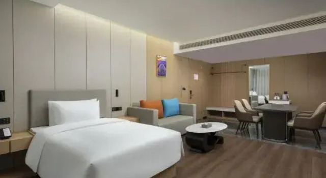 Люкс Deluxe Ramada by Wyndham Khorgos Free Trade Zone