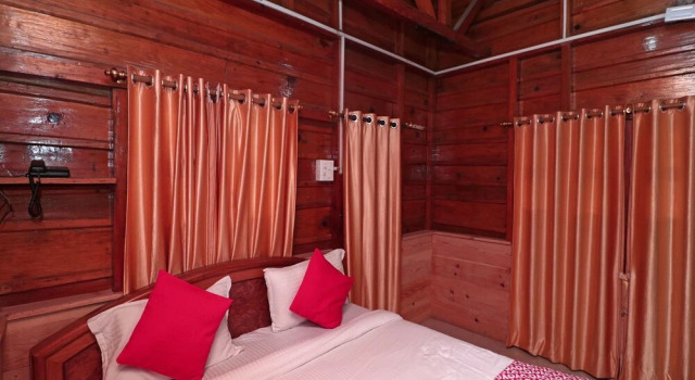 OYO 16873 Leela Palace, Rezervovat Hotel Bhimtal Uttarakhand