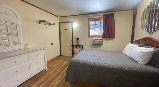 Двухместная студия Cedar Wood Inn
