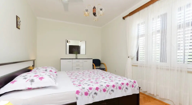 Apartment Neda, Prenota Appartamento Hotel a Isole Quarnerine con parcheggio, Parcheggio