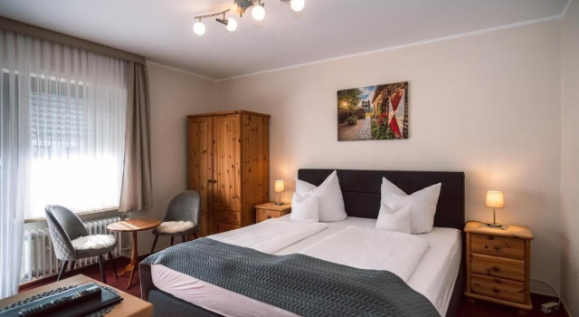 Двухместный номер Standard с балконом и с видом на сад Hotel Bisenius