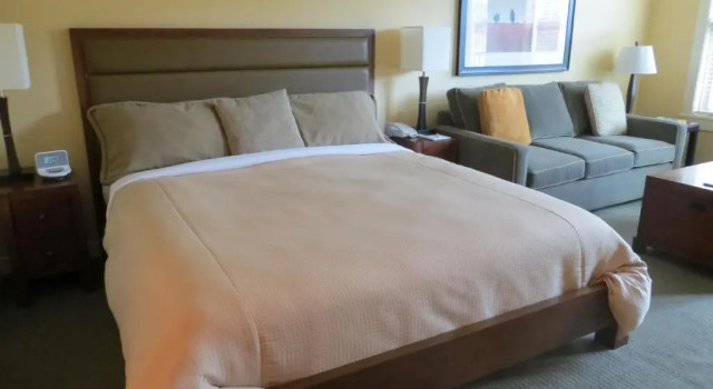 Люкс с видом на горы Walnut Beach Resort