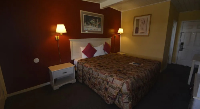 Gateway Inn, Buchen Sie Gasthaus Red Bluff Kalifornien