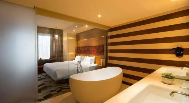 Полулюкс Novotel Pekanbaru