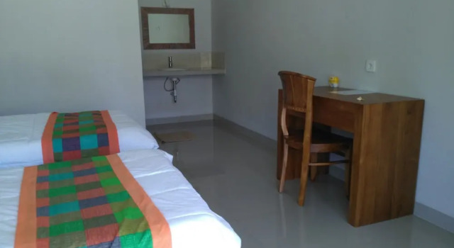 Putus Paradise Guesthouse, Prenota Hotel Hotel economici a Gianyar