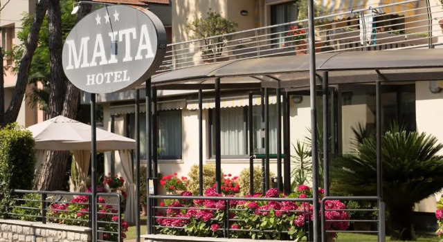 Hotel Maita, Забронировать Отель Отели Версилия 3 звезды, 3*