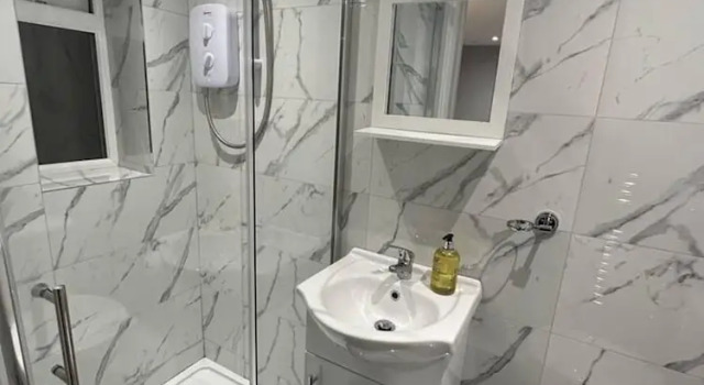 Апартаменты Luxury Detached Studio Apartment in Luton