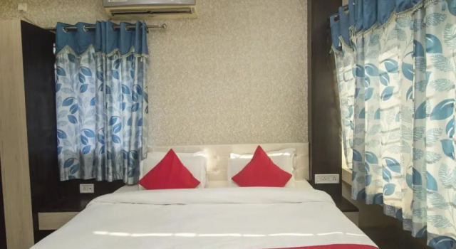 Classic Lodge By OYO Rooms, Prenota Hotel Siliguri West Bengal