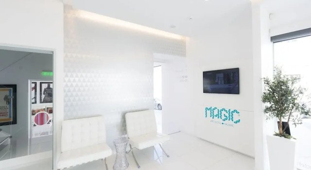 Hotel Magic, Rezervovat Hotel Hotely v Oeste s parkováním, Parkování