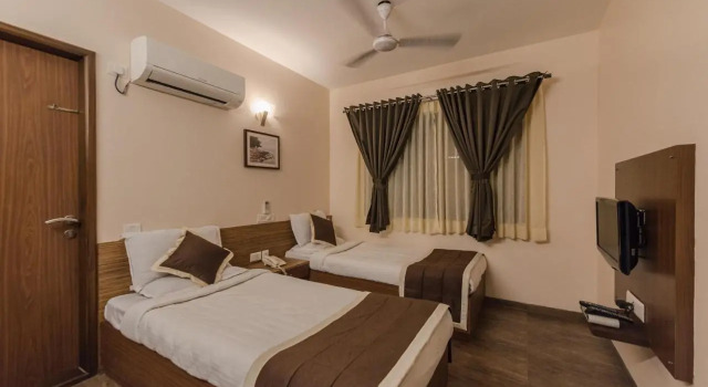 Hotel Inland Avenue, Rezervovat Hotel Hotely v Bangalore s parkováním, Parkování