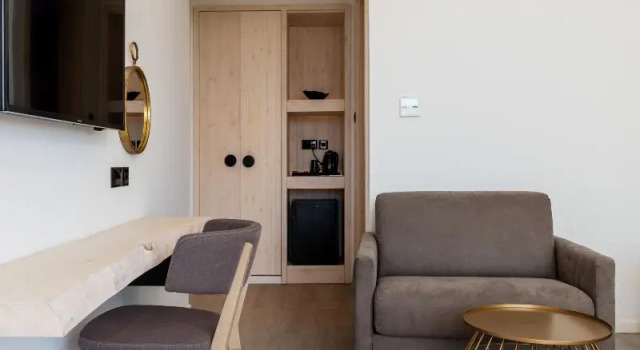 Одноместный номер Standard Abacus Suites