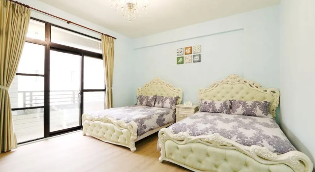 Четырёхместный номер Deluxe с балконом Princesschloe Homestay