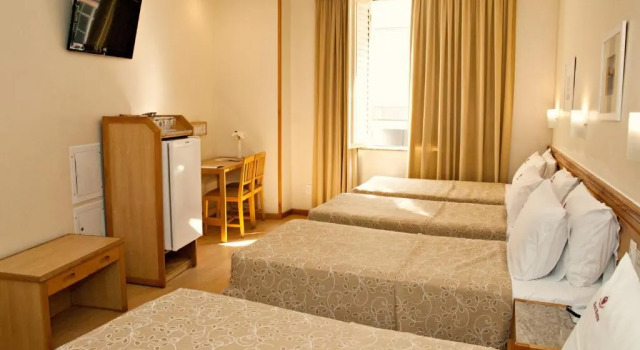 Четырёхместный номер Superior Hotel Regina Rio de Janeiro