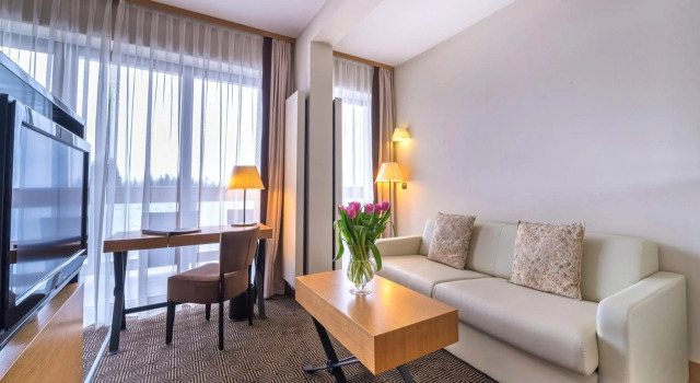 Hotel Nosalowy Dwór, Boek Hotel Hotels in Klein-Polen met parkeren, Parkeren
