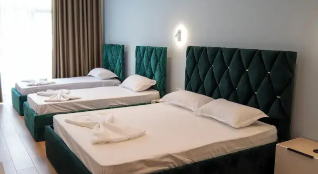 Номер Comfort Leo Hotel