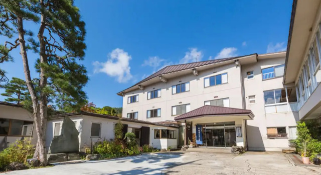 Kiriya Ryokan, Prenota Hotel Hotel a Koshinetsu con parcheggio, Parcheggio