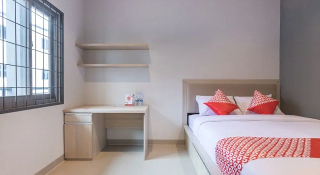 Urban Residence by OYO Rooms