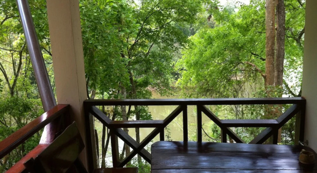 Двухместный номер Superior с балконом Saiyok River House