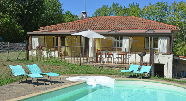 Spacious Villa in Saint-Marsal with Swimming Pool, Rezervovat Vila Saint-Marsal Pyrénées-Orientales