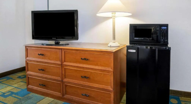 Семейный люкс Deluxe La Quinta by Wyndham San Antonio North Stone Oak