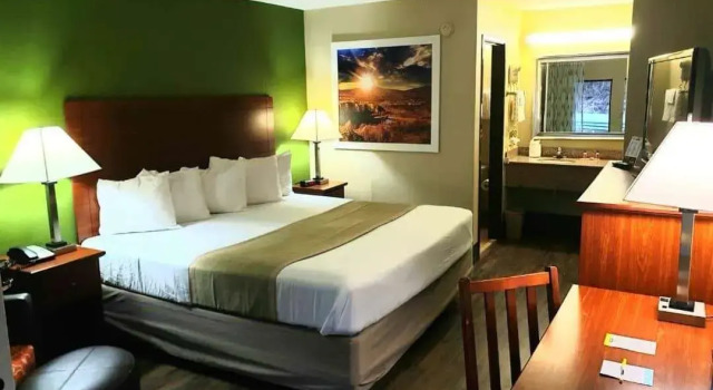 Двухместный номер Standard Days Inn by Wyndham Chattanooga Lookout Mountain West