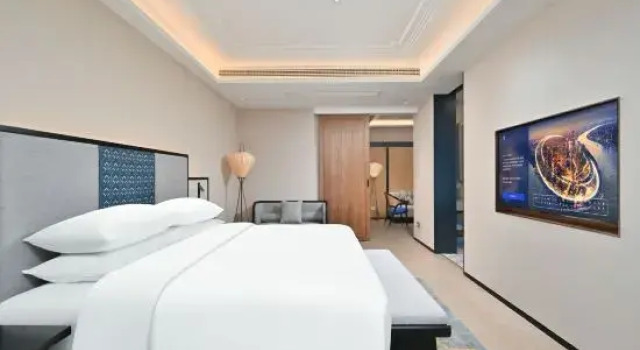 Люкс Executive Ruibo·Cloud Hotel of Home Inn (Huaian Hexia Ancient Town Wanda Plaza Branch)