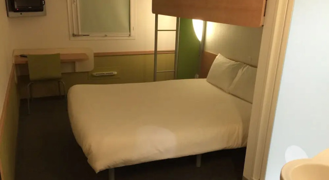 Номер Standard Ibis Budget Ancenis
