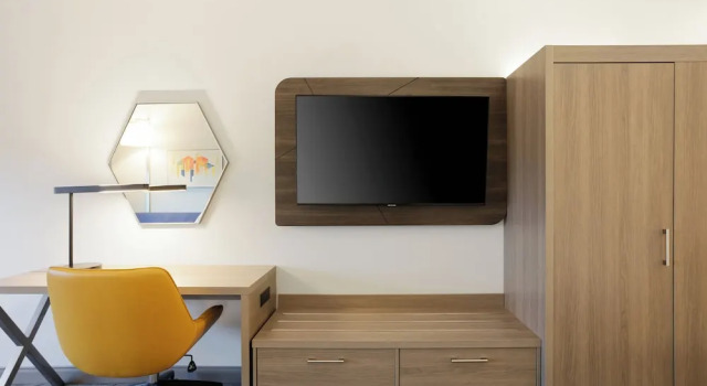 Четырёхместный номер Standard Holiday Inn Express Hotel and Suites Fort Worth/I-20
