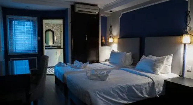 Номер Deluxe Hanoi La Castela Hotel