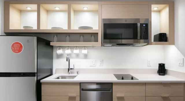 TownePlace Suites by Marriott Oshkosh, Book Hotel Hoteller i Oshkosh med morgenmad, Morgenmad