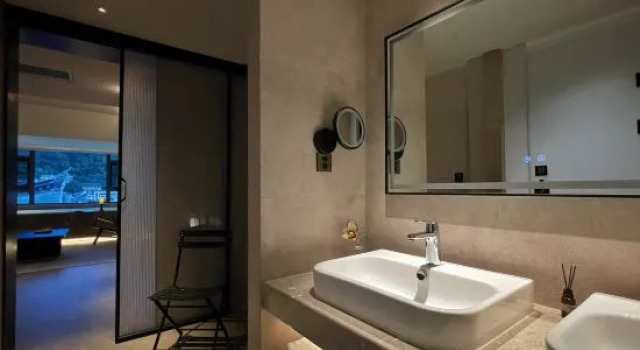 Люкс с 2 комнатами Mount Villa By T Residence (Viral infinity pool & rooftop bar | Perfect photo spot)