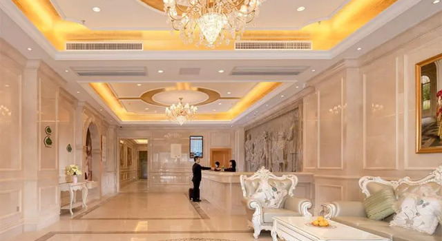 Vienna Hotel Guangdong Dongguan Humen High-Speed Railway Station, Boek Hotel Hotels in Guangdong met parkeren, Parkeren