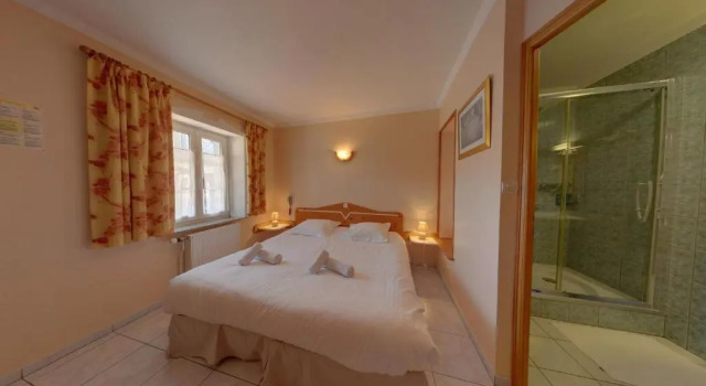 Двухместный номер Standard LOGIS - Hôtel & restaurant "Lenvie des mets"