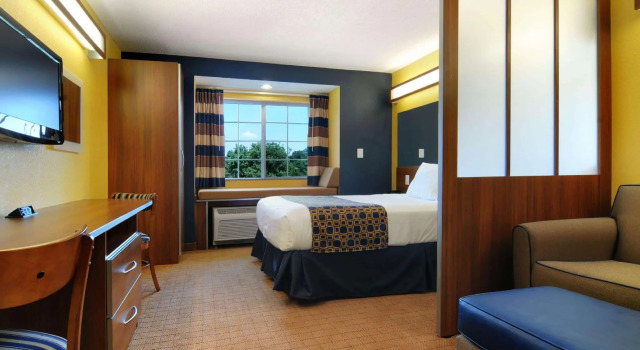 Двухместный номер Standard Microtel Inn & Suites by Wyndham Columbus Near Fort Benning