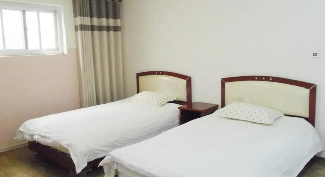 Ronghe Xinya Business Hotel, Забронировать Отель Lixia District Цзинань