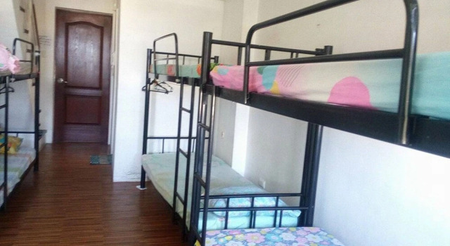 Anika's Stay Over - Hostel, Забронировать Хостел Манила 