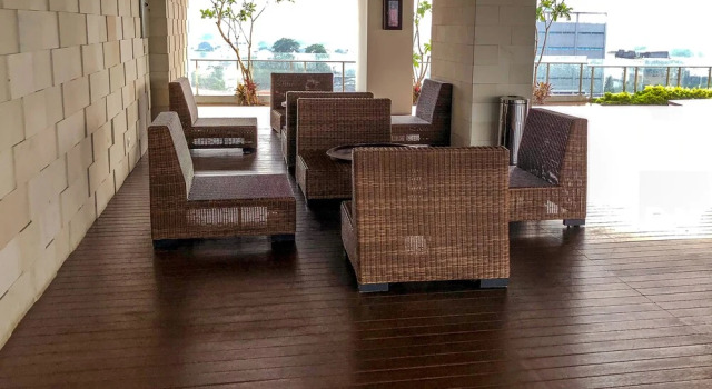 Highest Value Studio Room at Menteng Park Apartment By Travelio, Buchen Sie Ferienwohnung Hotels in Menteng mit Pool, Schwimmbad