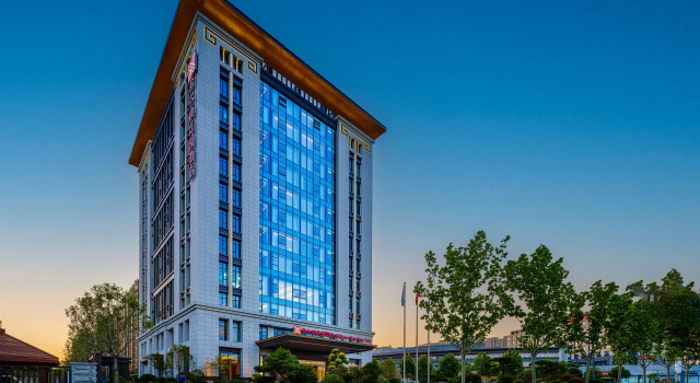 Hilton Garden Inn Xinyang East Railway Station, Rezerwuj Hotel Xinyang Henan