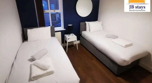 5 Bed House Leisure/business Free Parking, Varaa Huoneisto Asunnot kohteessa Merseyside, Huoneisto